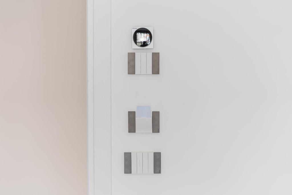 Maiori — Ingresso con porta blindata